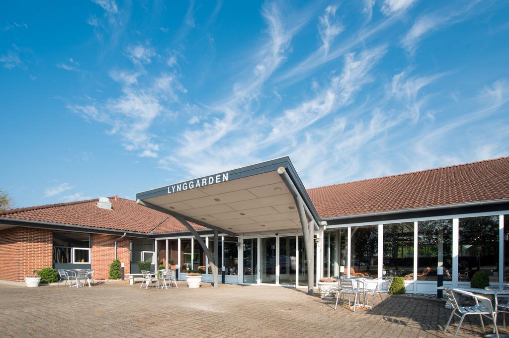 Hotel Lynggaarden ヘアニング エクステリア 写真